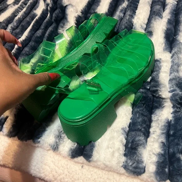 Green Transparent Slide Sandals - Picture 6 of 6